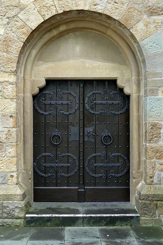 009 Eingang zum noerdl. Seitenschiff.jpg